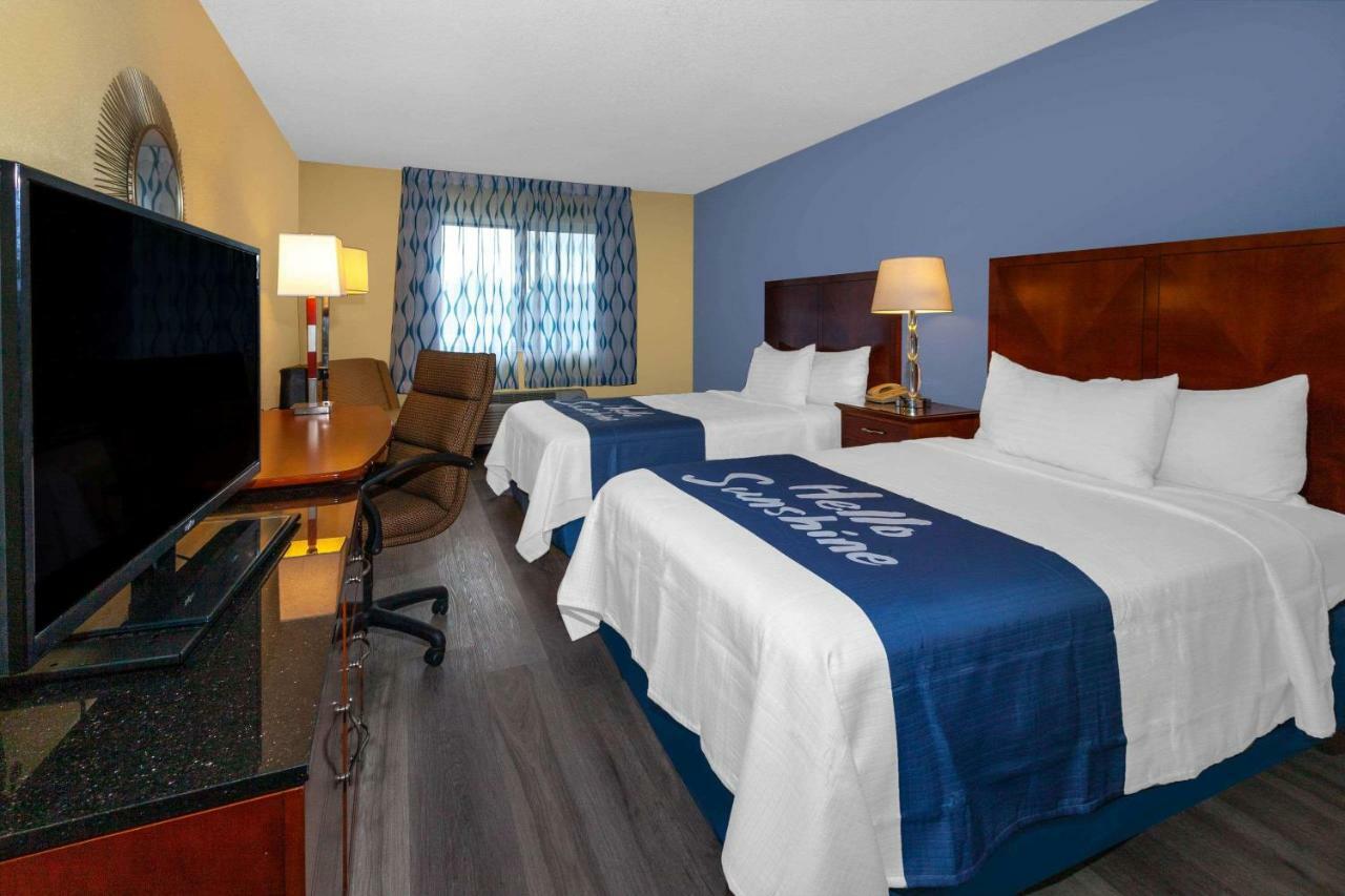 Days Inn By Wyndham Milan Sandusky South Eksteriør bilde